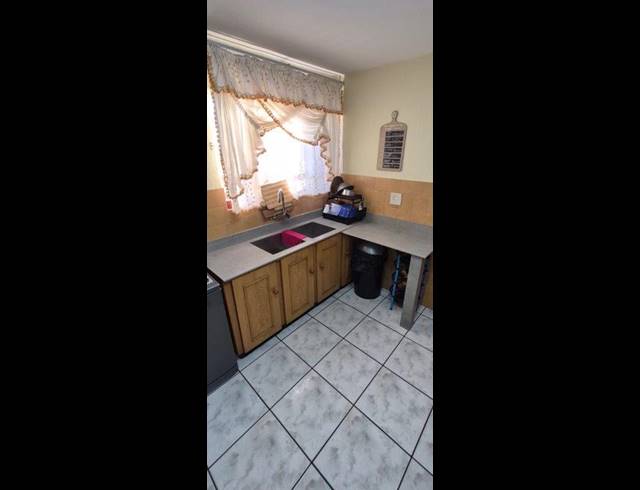 3 BEDROOM TOWNHOUSE FOR SALE IN BIRCHLEIGH NORTH